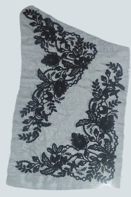 Noor Al Mira Corner Motif (black)