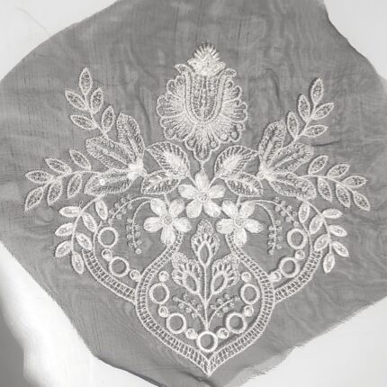 Noor Al Mira Motif (white)